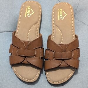 Cliffs by WHITE MOUNTAIN Tan Sandals
